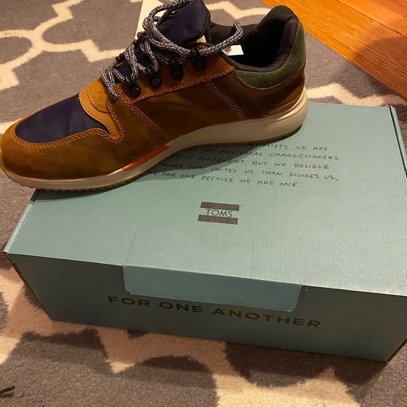 Brand New with tags guys TOM shoes - Picture 4 of 6